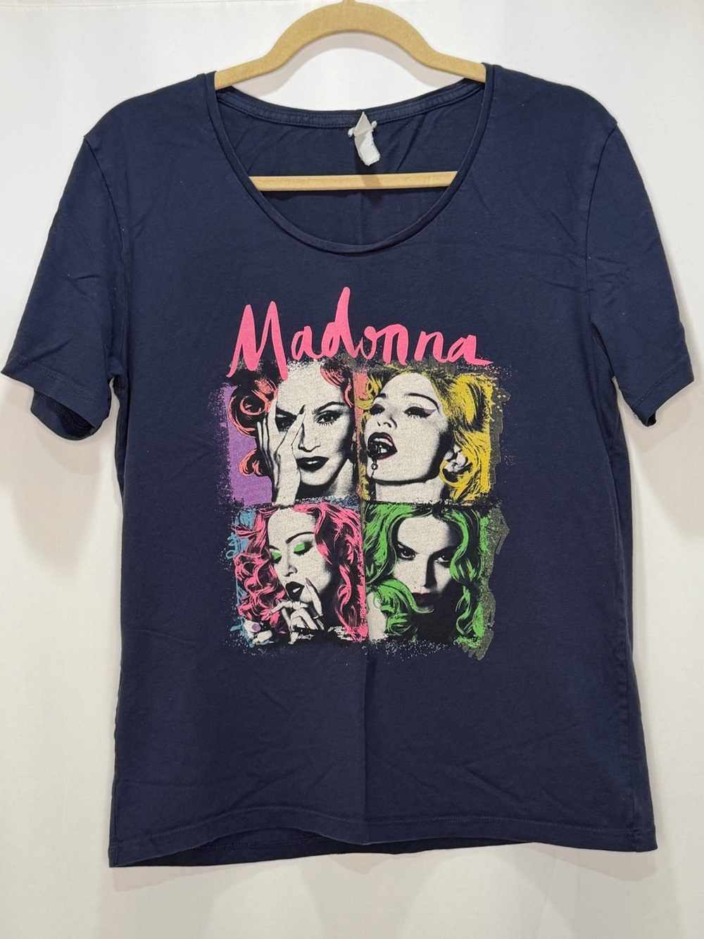 Madonna Rebel Heart Concert T-Shirt US Tour 2015 Size Medium